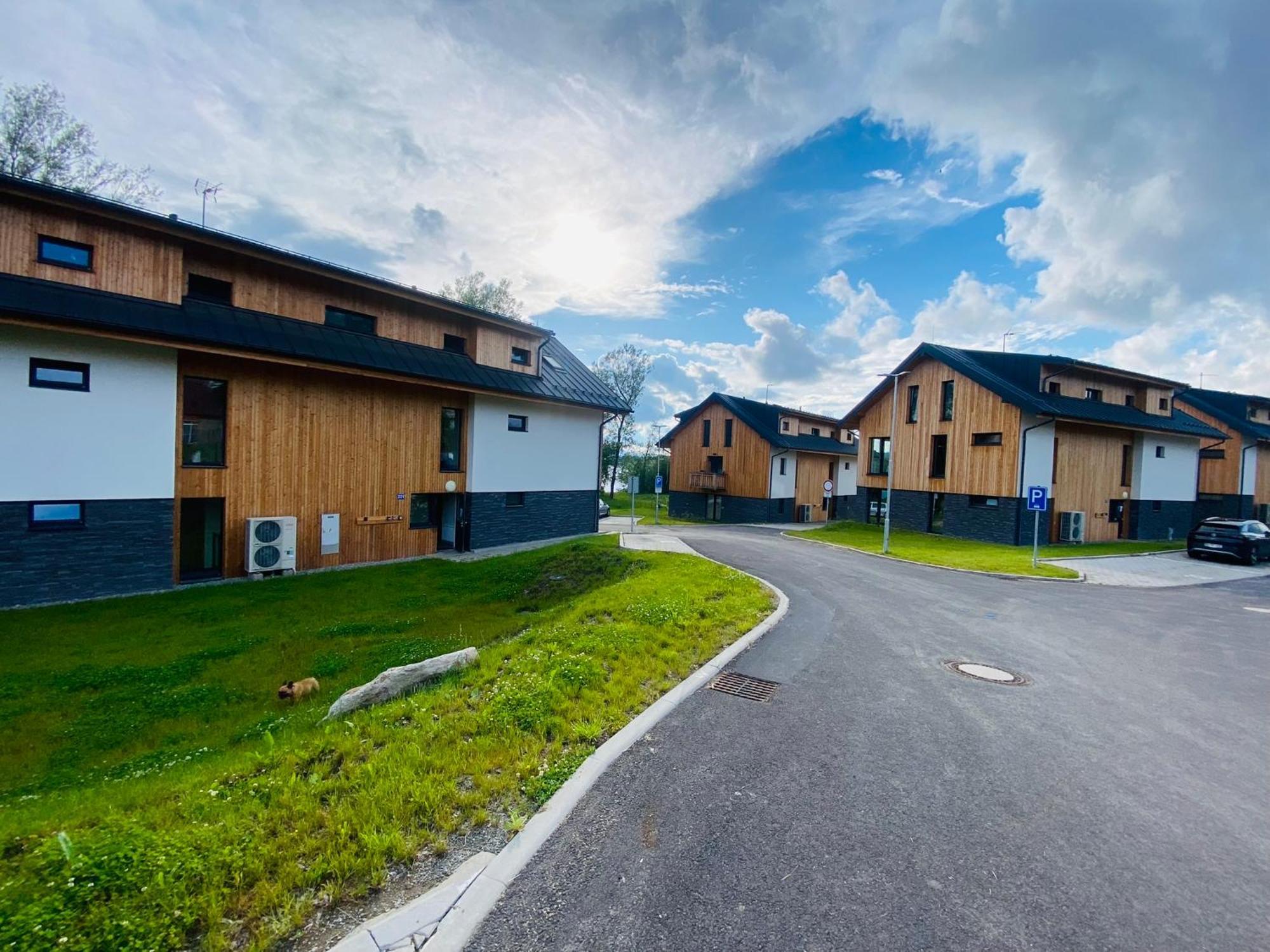 Apartman Na Brehu Lipna Černá v Pošumaví Esterno foto