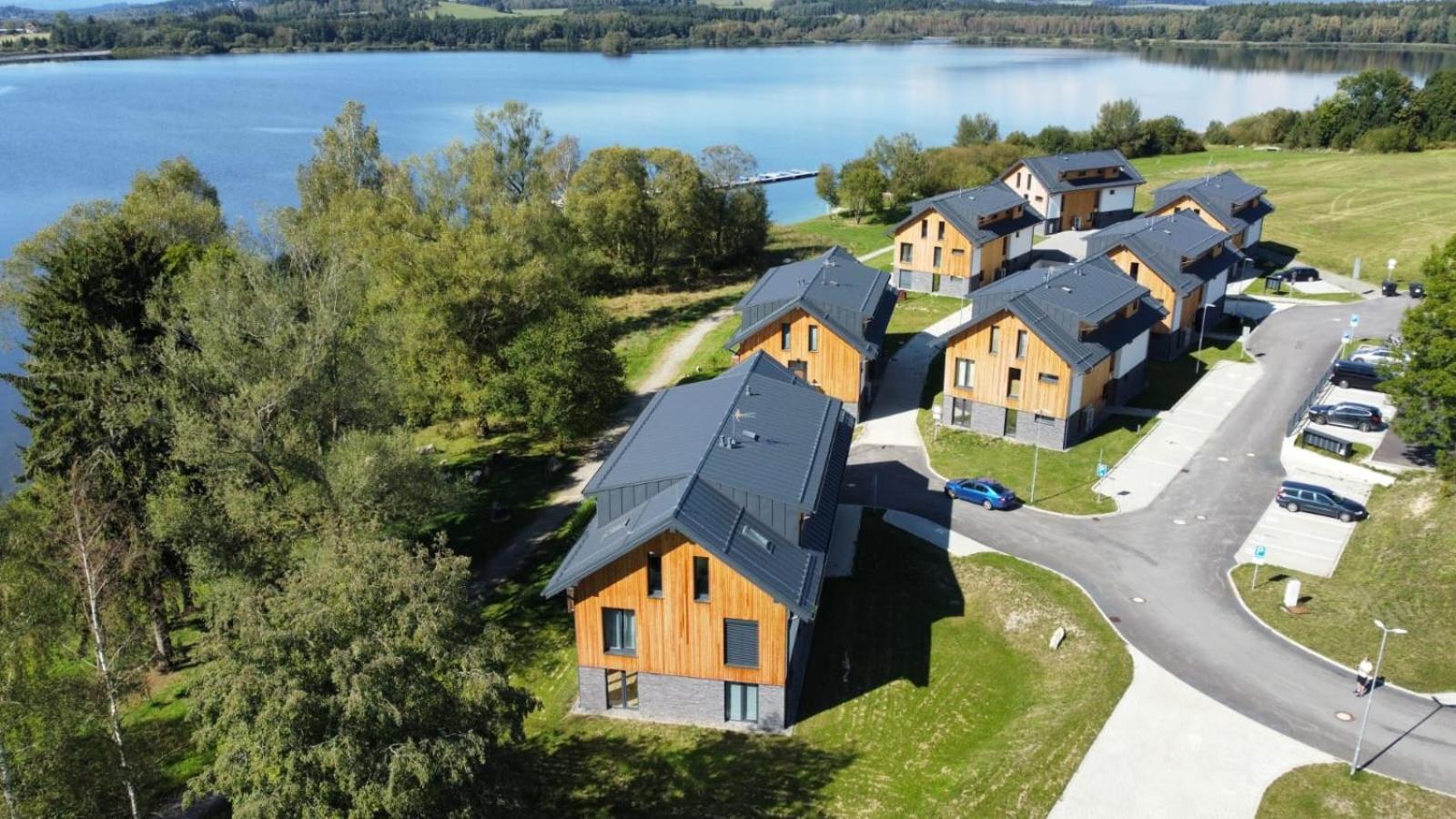 Apartman Na Brehu Lipna Černá v Pošumaví Esterno foto